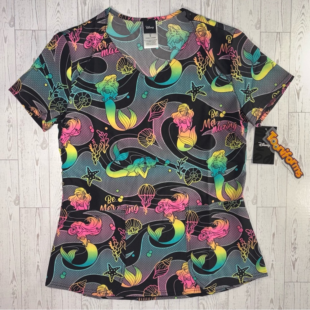 Disney Tooniforms Ariel Be Mermazing Scrub Top Size Small NWT
